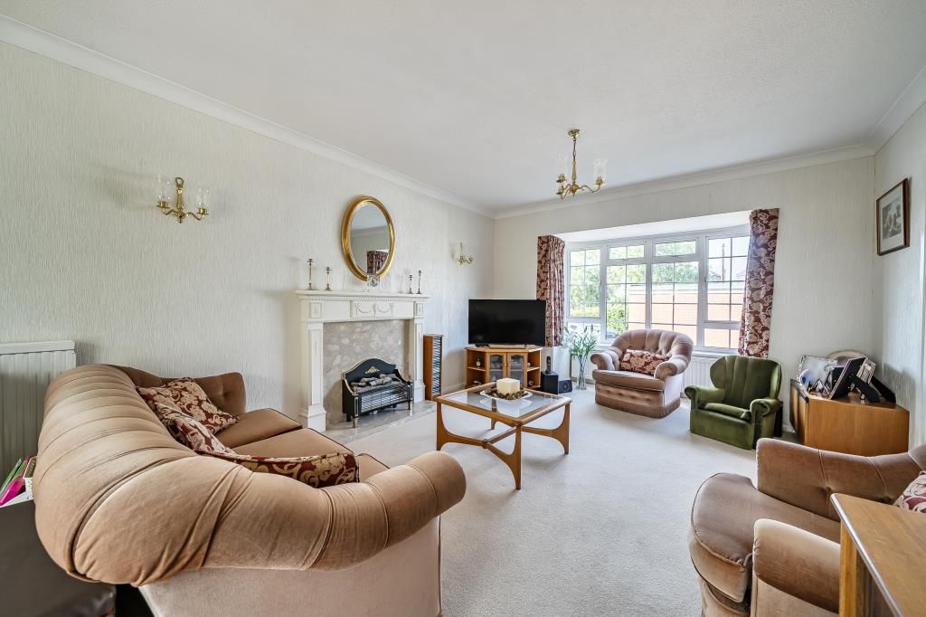 Property photo 3 of 20 Living Room