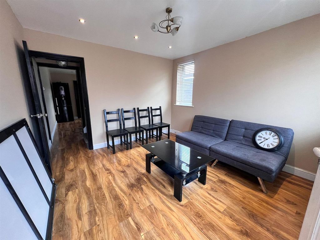 Property photo 1 of 18 Img-20260301-Wa0068.Jpg