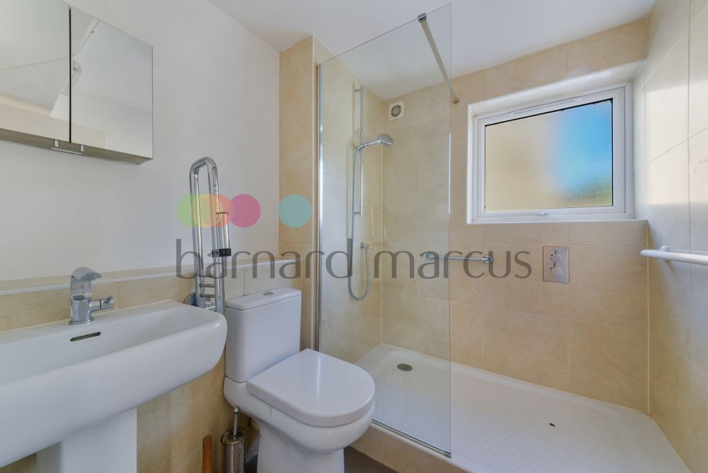 Property photo 1 of 5 Bathroom