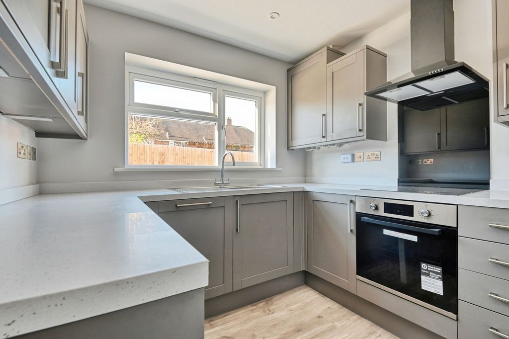 Property photo 3 of 19 Pbox-Img.Jpg