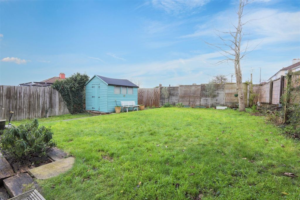 Property photo 2 of 19