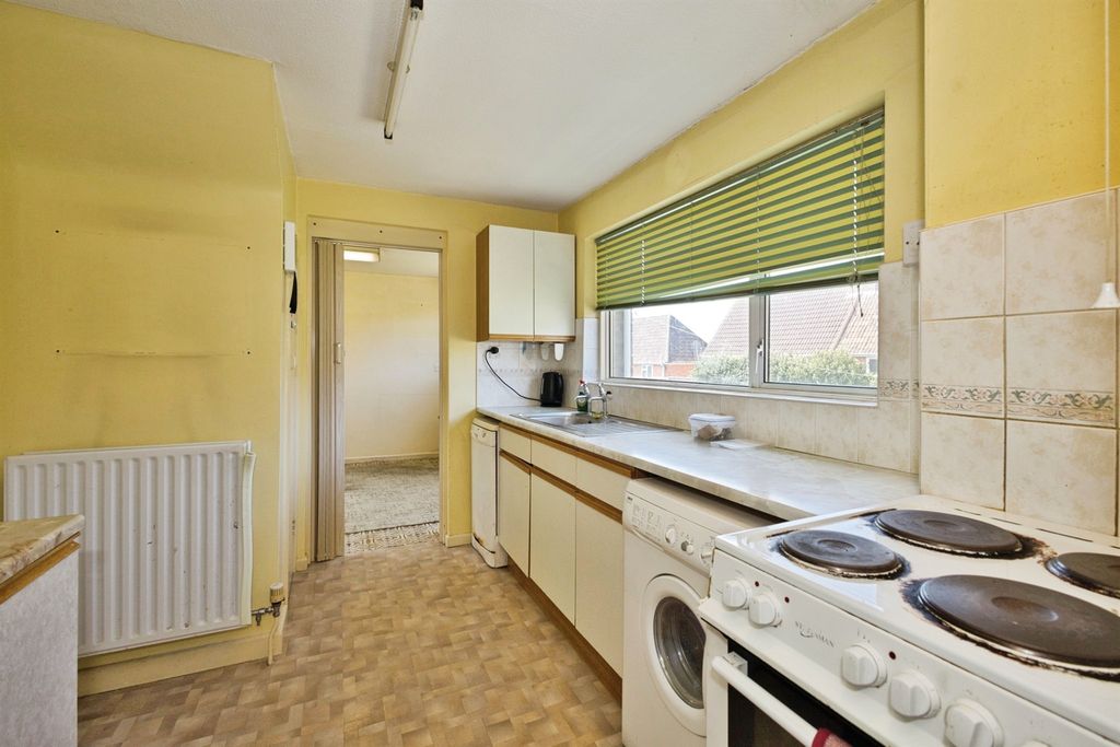 Property photo 2 of 13