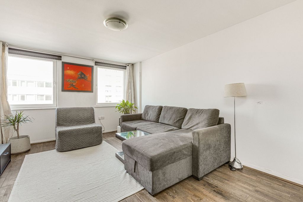 Property photo 3 of 7