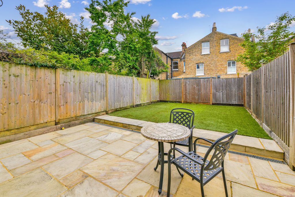 Property photo 3 of 15
