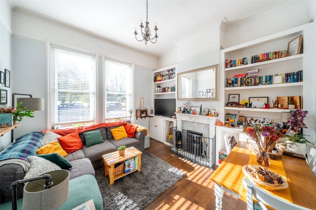 Property photo 2 of 19 Picture No. 13