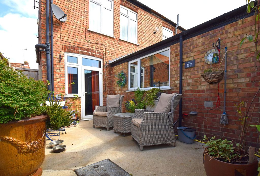 Property photo 3 of 13