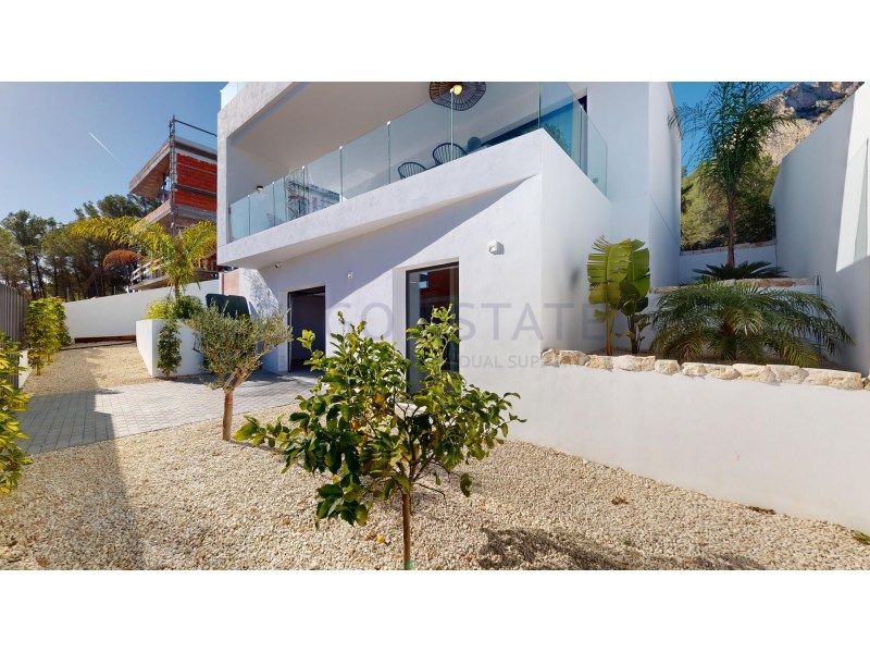 Property photo 2 of 49