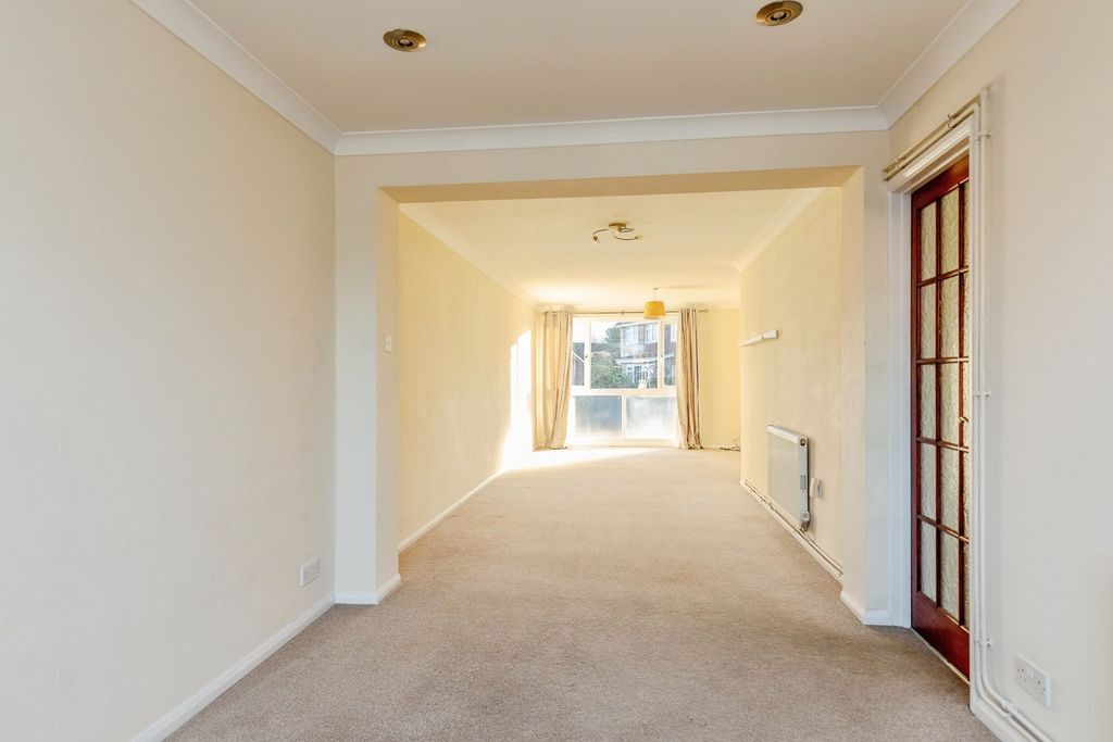 Property photo 3 of 15 Photo