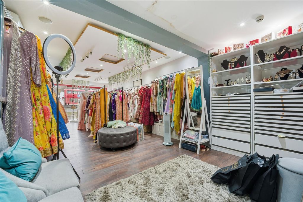 Property photo 3 of 6 Dsc04062.Jpg