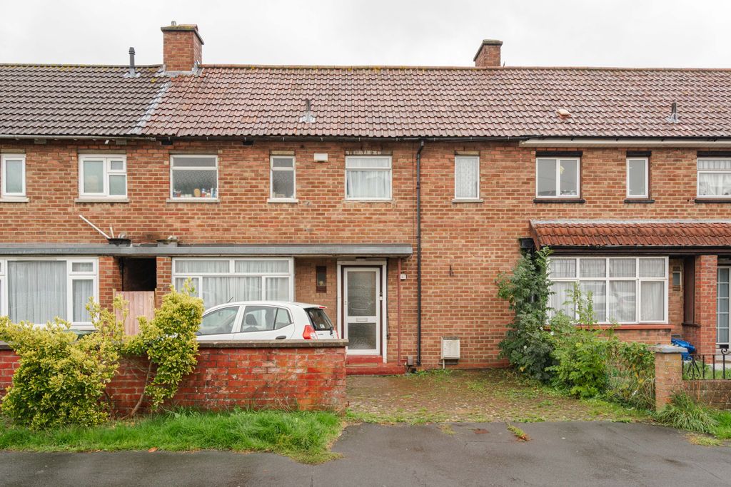 Property photo 3 of 21 20