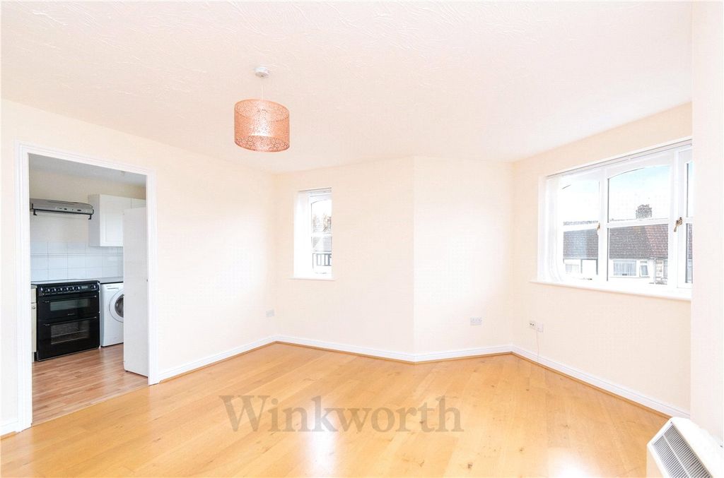Property photo 1 of 11 Picture No. 24