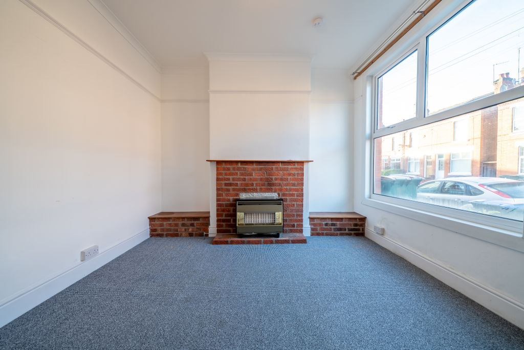 Property photo 2 of 20 Earlsdon00007