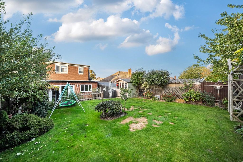 Property photo 2 of 18 1372771-19-6900Fbeb7B17B.Jpg