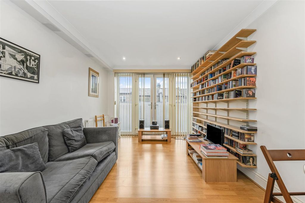 Property photo 3 of 14