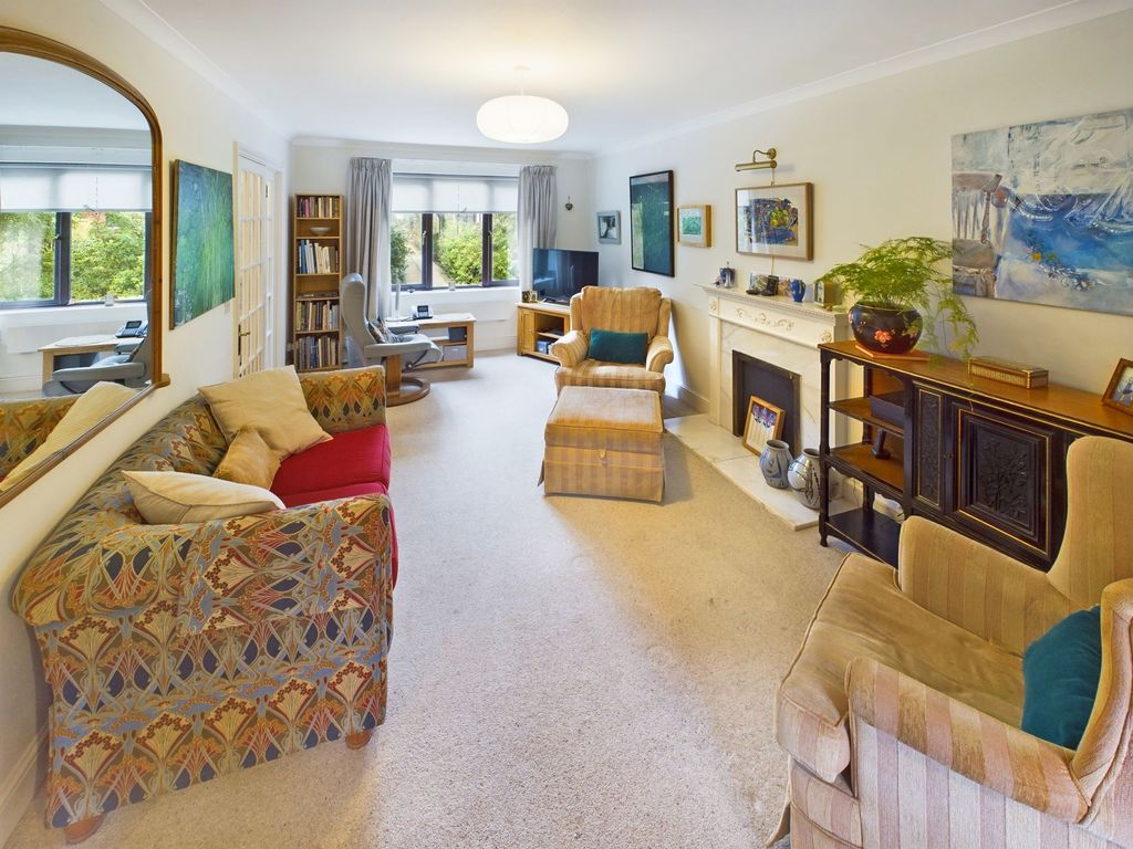 Property photo 3 of 18