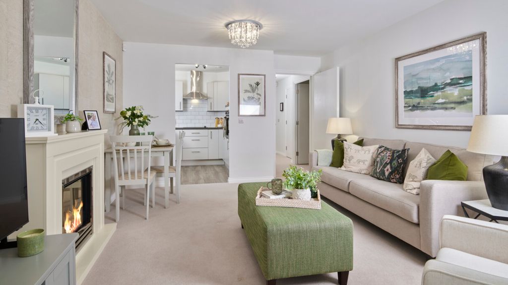 Property photo 1 of 29 Picture No. 23