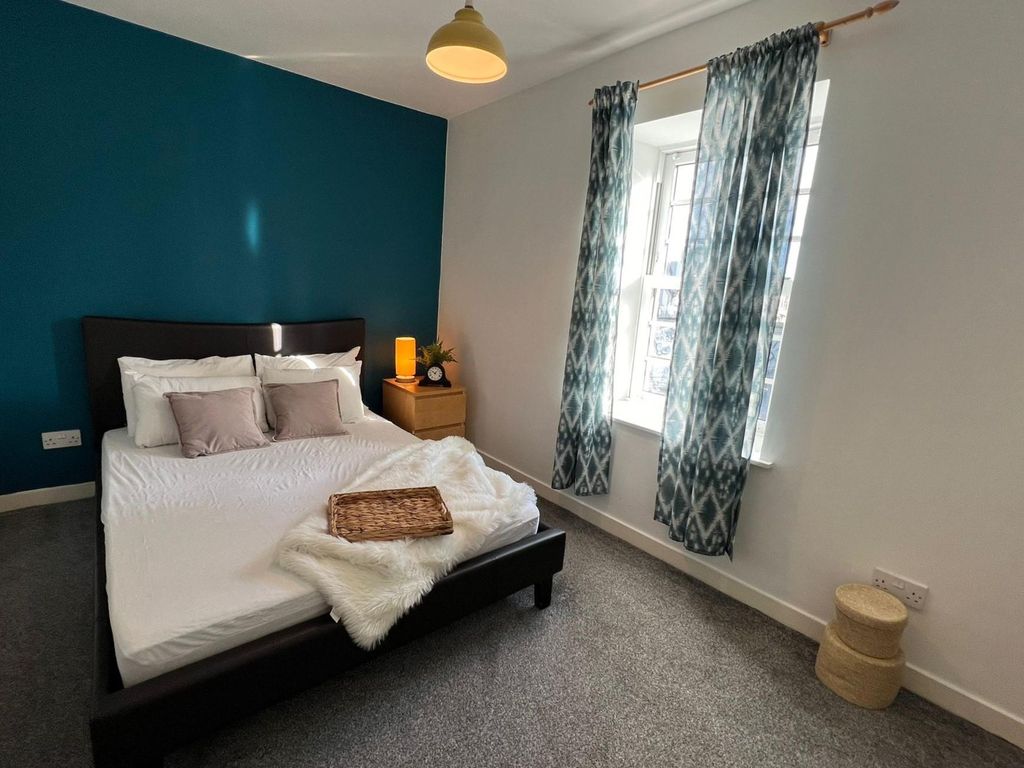 Property photo 3 of 4