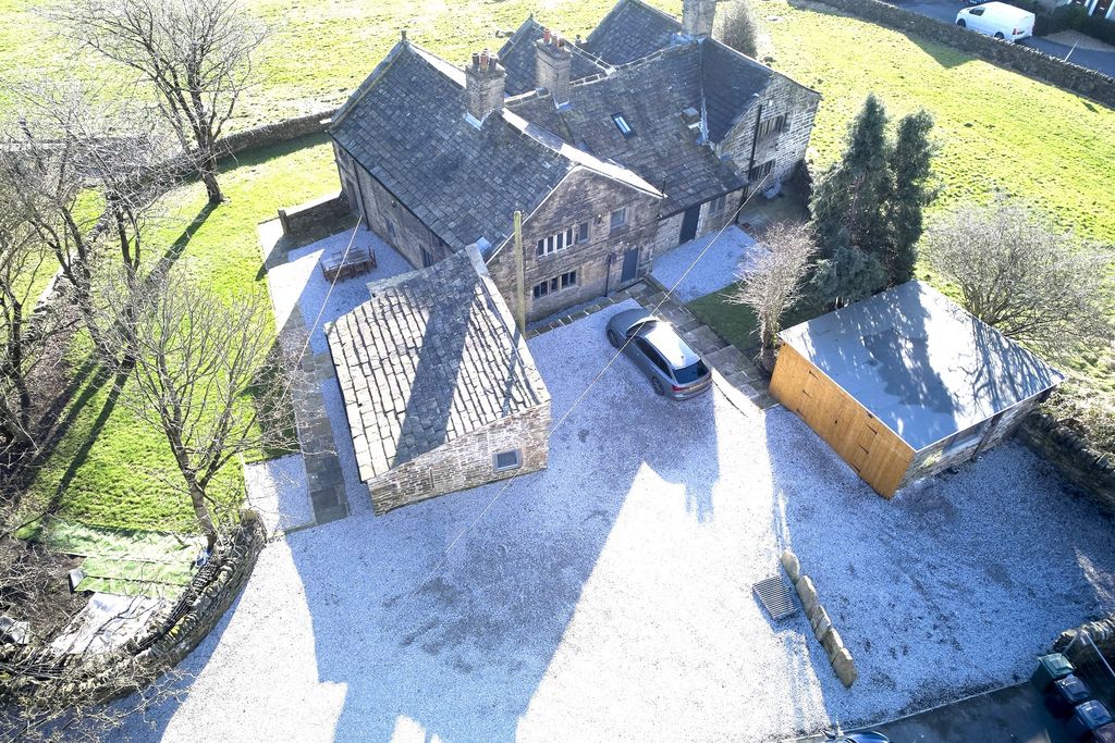 Property photo 1 of 27