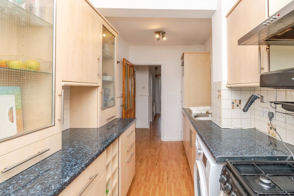 Property photo 2 of 16 Photo