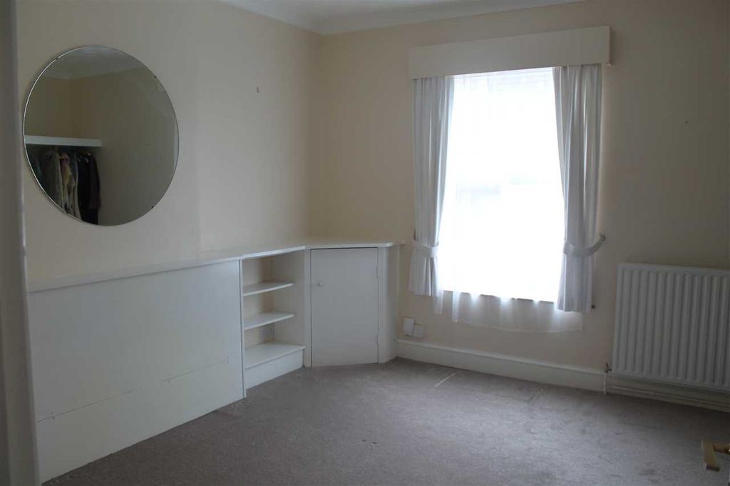 Property photo 3 of 5