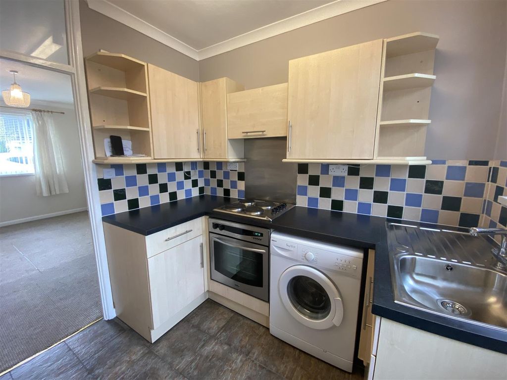 Property photo 2 of 13 Kitchen