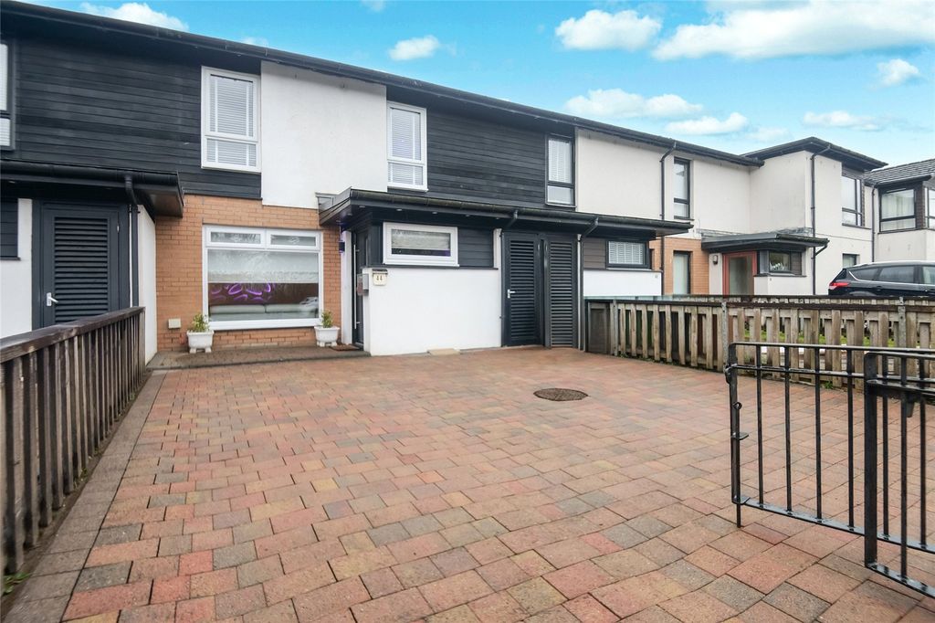 Property photo 1 of 16 Picture No. 21