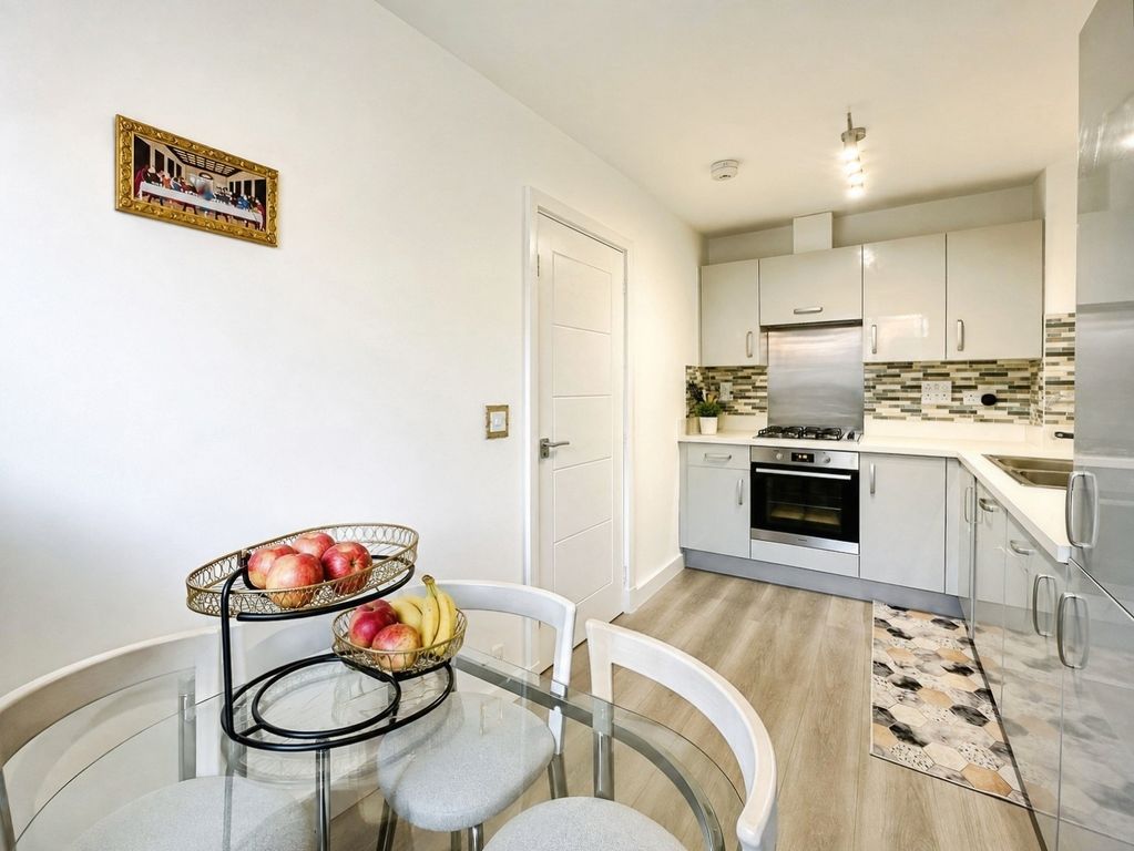 Property photo 3 of 7 Pbox-Img.Png