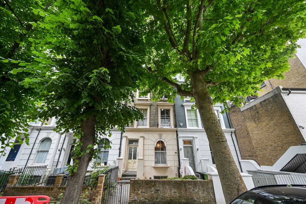 Property photo 1 of 8