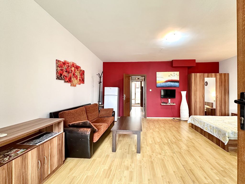 Property photo 2 of 14