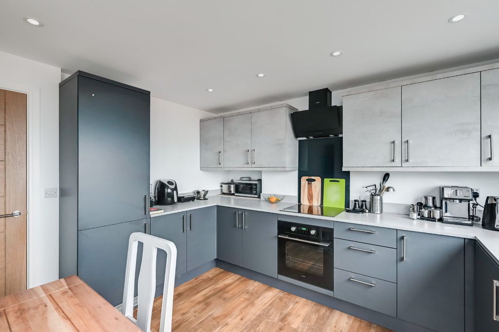 Property photo 3 of 10 Picture 3