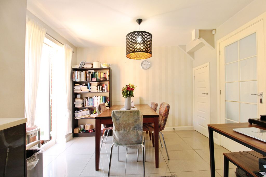 Property photo 3 of 10 Dining Room