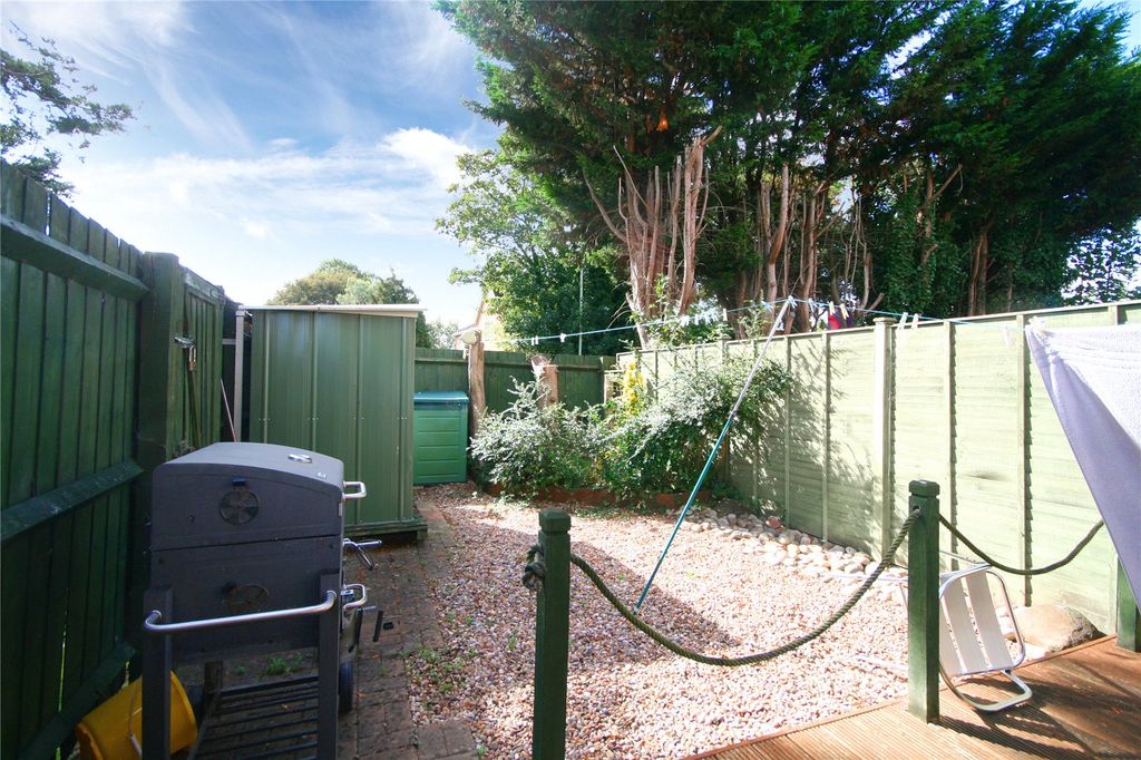 Property photo 2 of 7 Picture No. 10