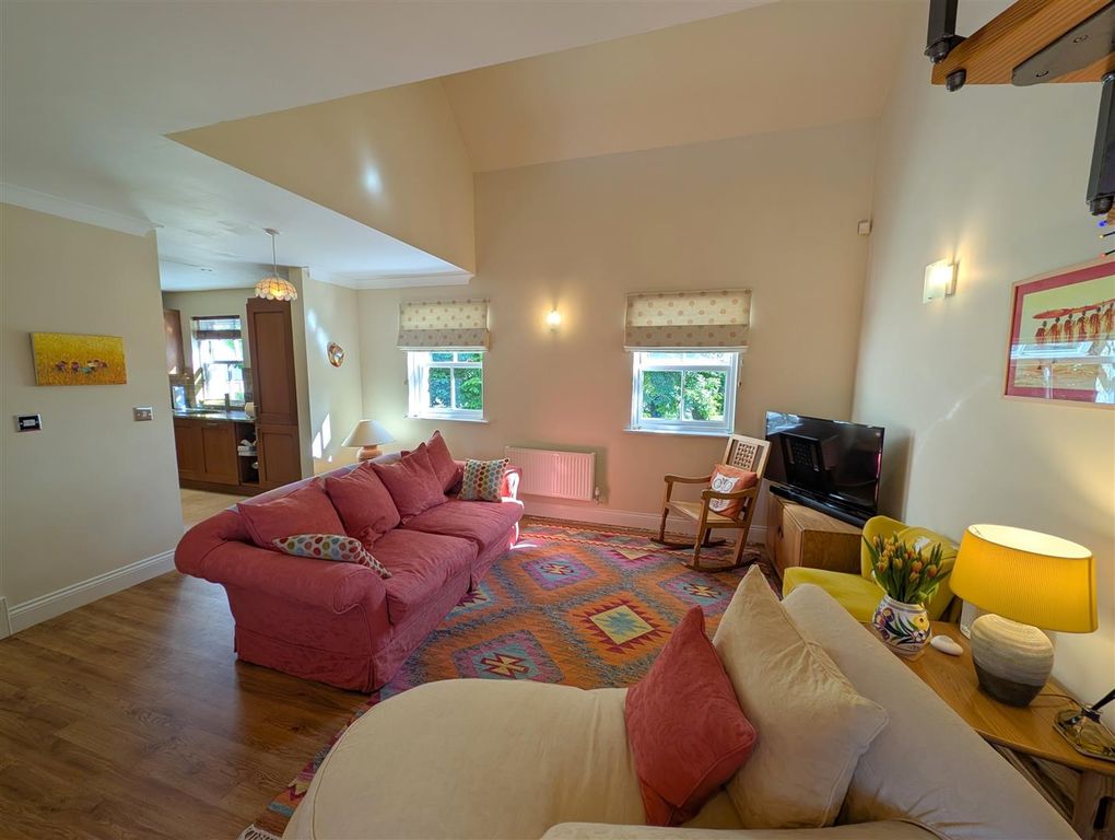 Property photo 2 of 28 Lounge/Dining Room