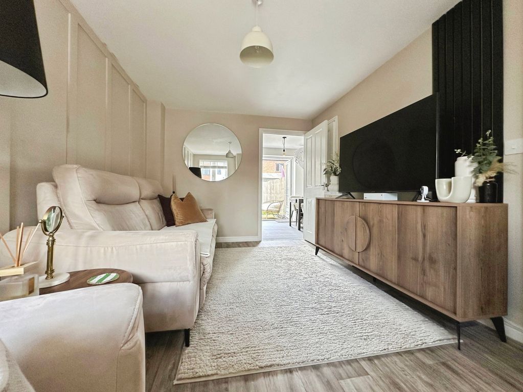 Property photo 3 of 18