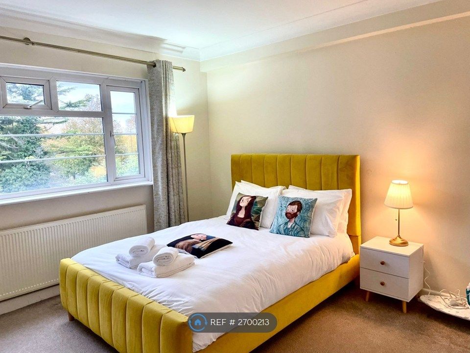 Property photo 2 of 14 Bedroom