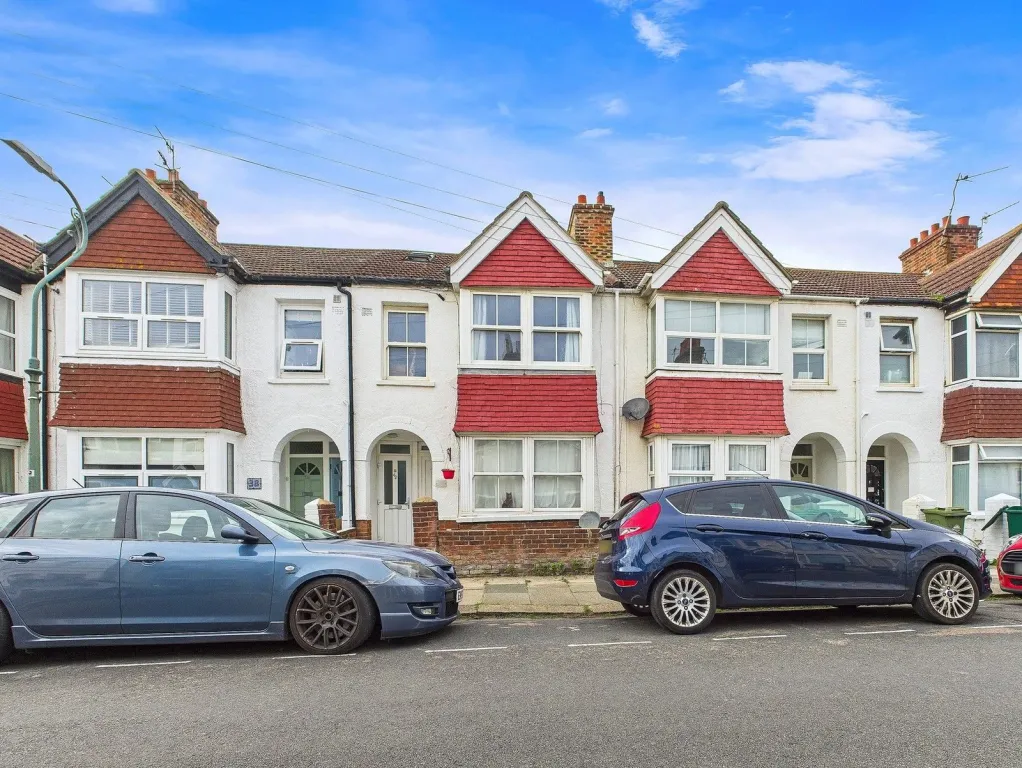 Property photo 1 of 8 Cam03987G0-Pr0231-Still023_1759418322114