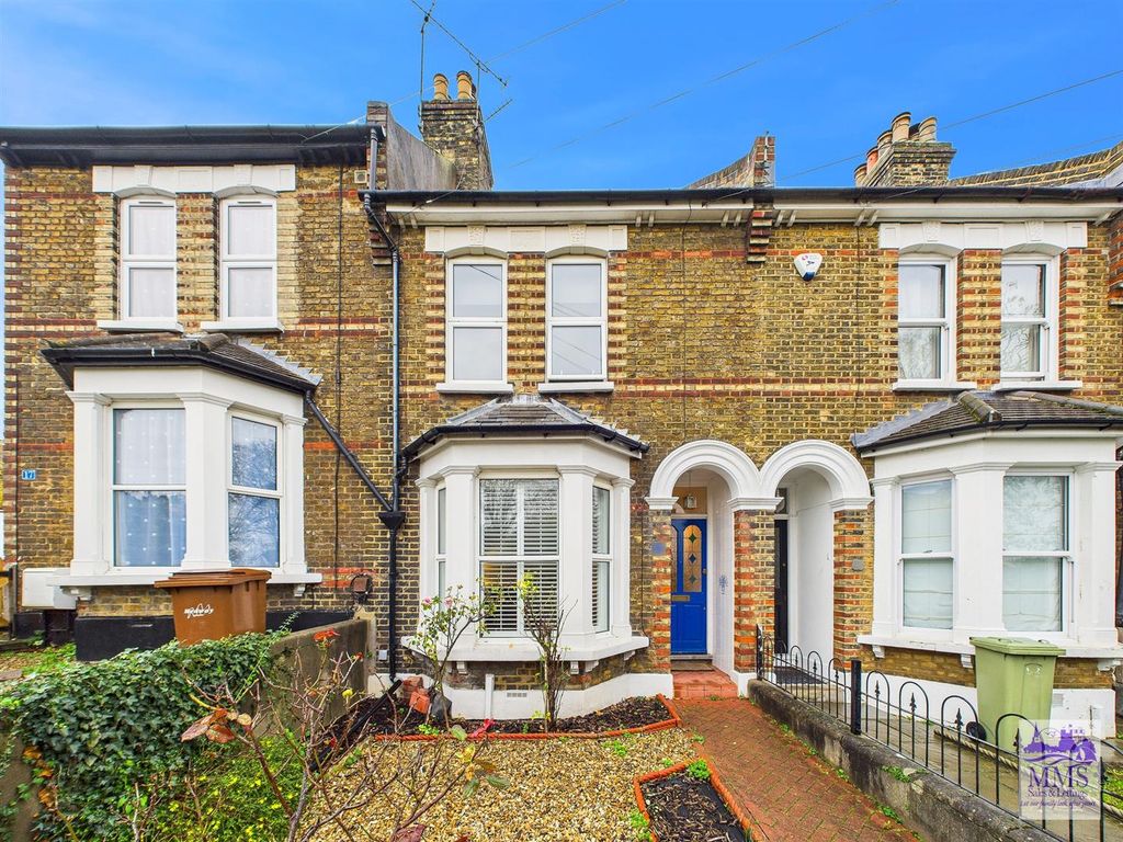 Property photo 1 of 19 Cam04098G0-Pr0130-Still028.Jpg