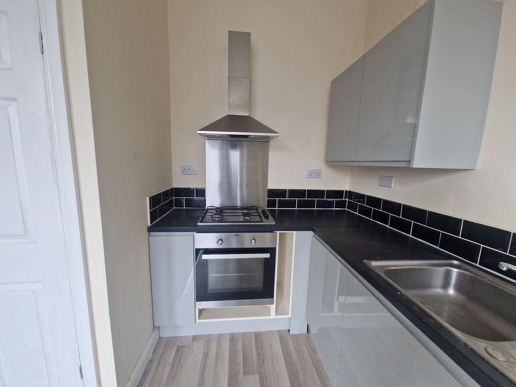 Property photo 3 of 12 341-Hr-3.Jpg