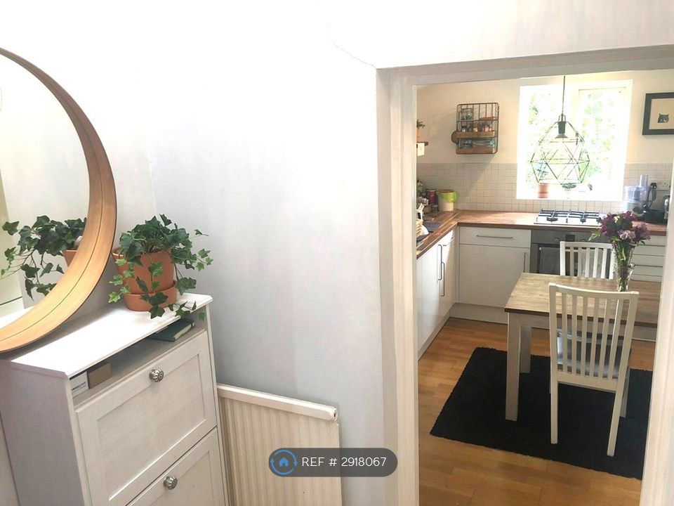 Property photo 3 of 10 Hallway To Kitchen