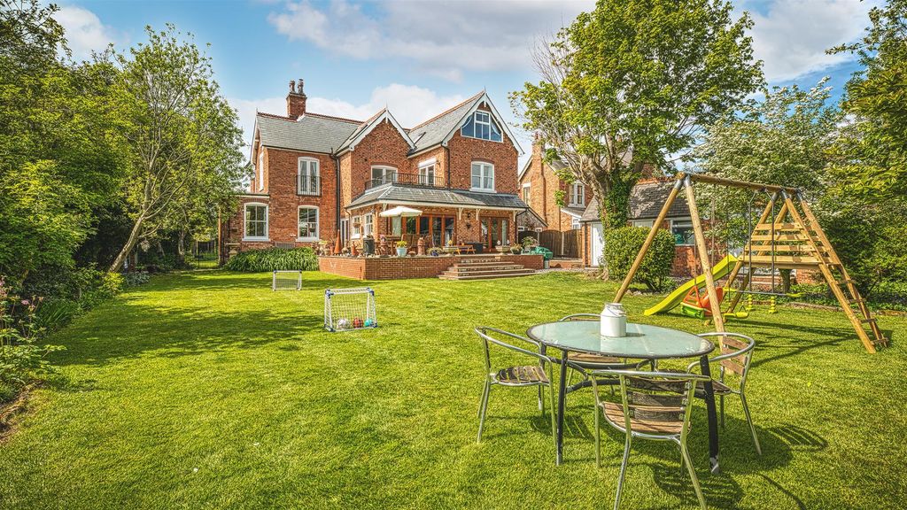 Additional image 57 of 5 bed detached house for saleStation Road, Mickleover, Derby DE3