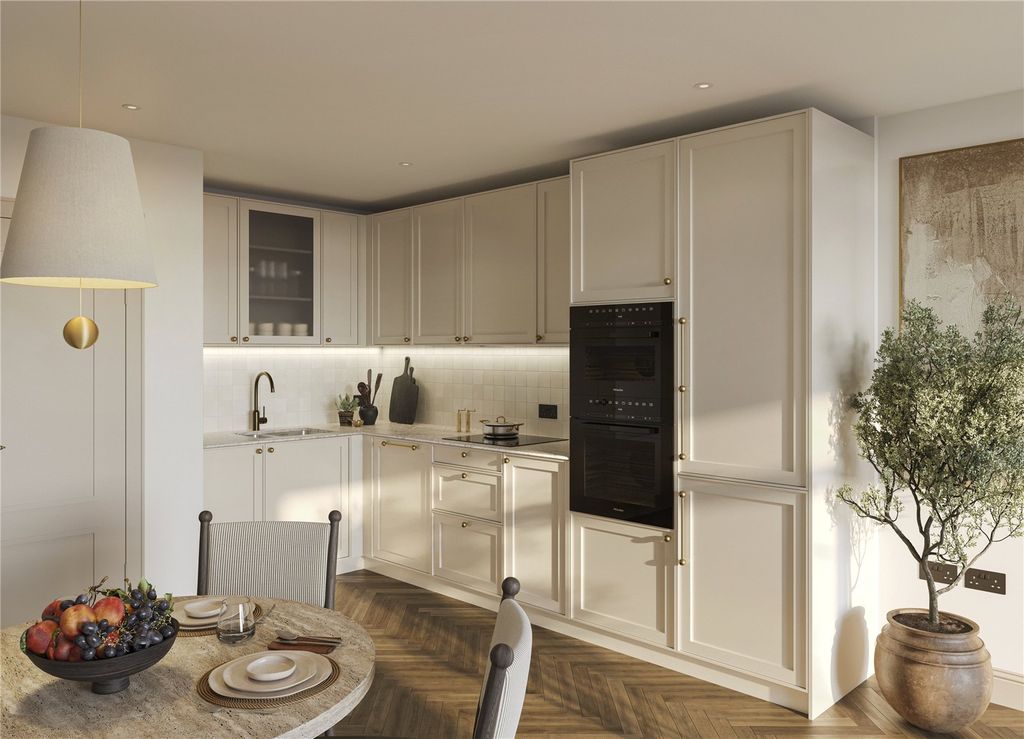 Property photo 3 of 14 The Broadley