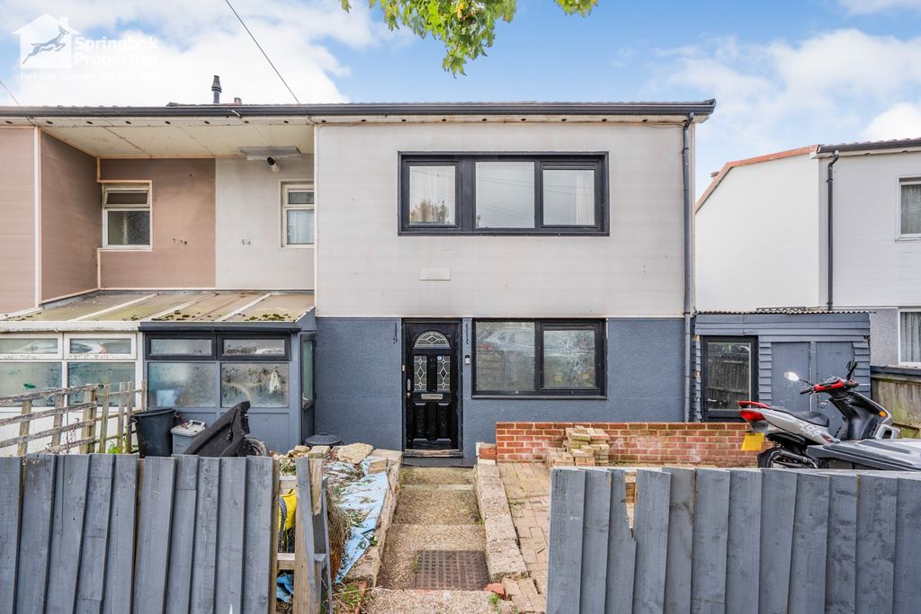 Property photo 1 of 13 Front View