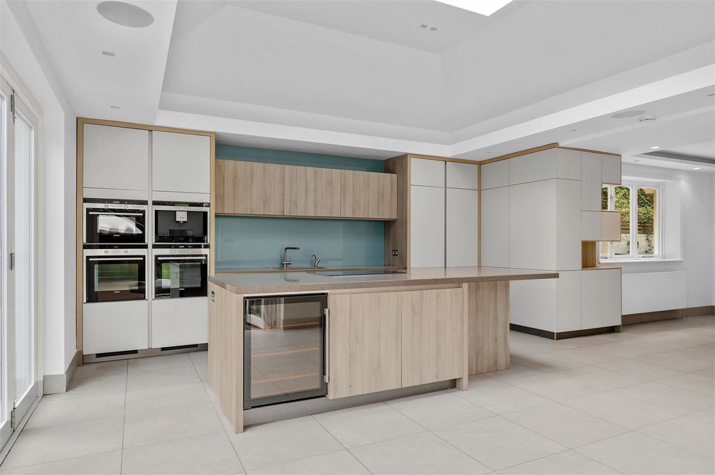 Property photo 2 of 32 88 Edge Hill -14.Jpg