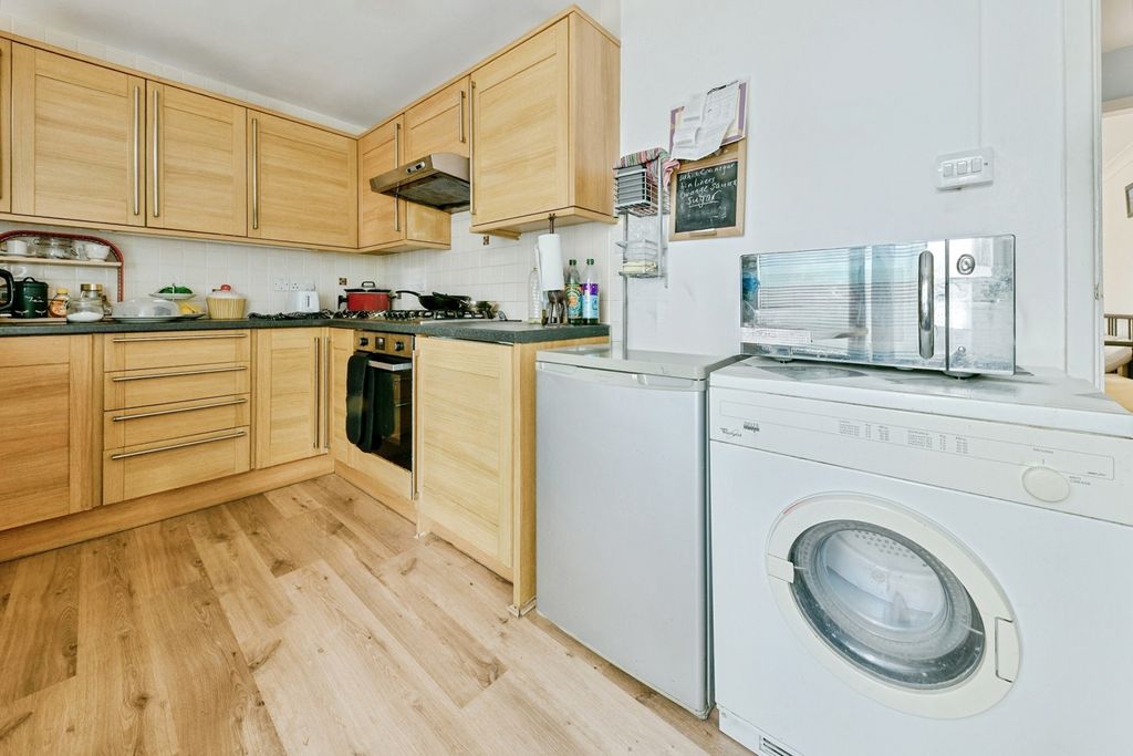Property photo 2 of 20 Pbox-Img.Jpg