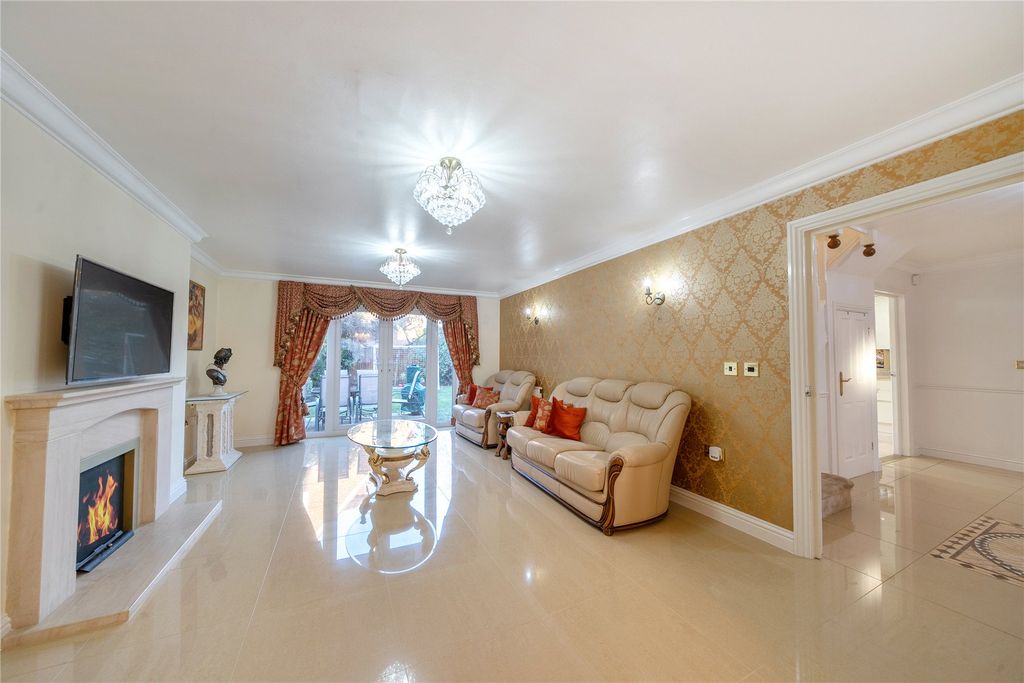 Additional image 26 of 6 bed country house for saleSandringham Drive, Dartford, Kent DA2