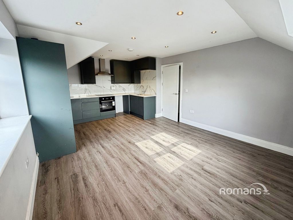 Property photo 2 of 8 Pbox-Img.Jpg