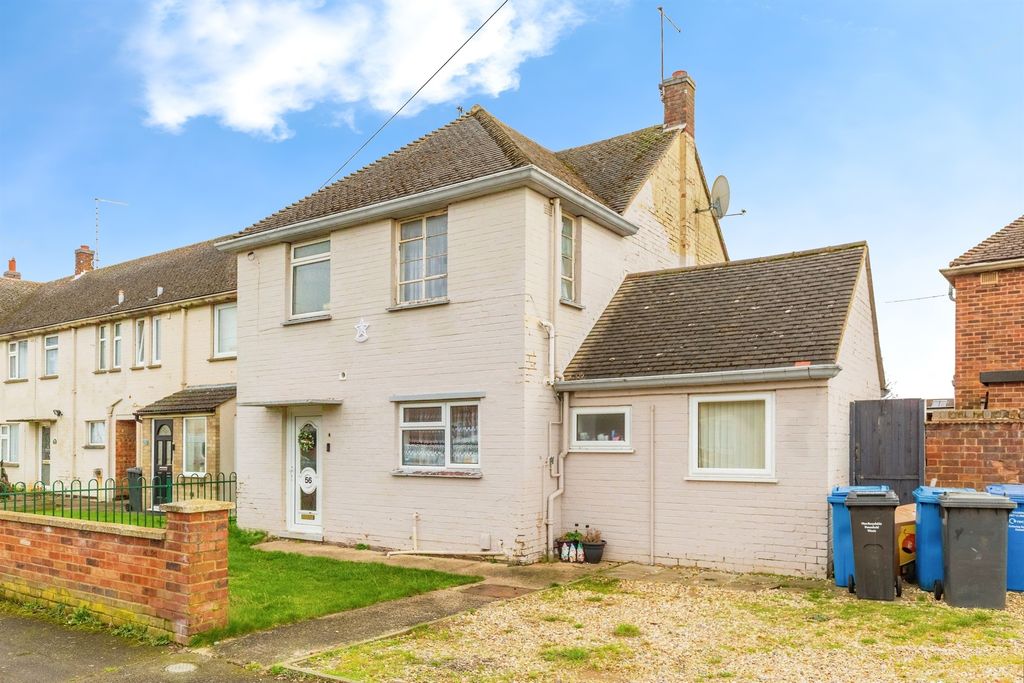 Property photo 3 of 18