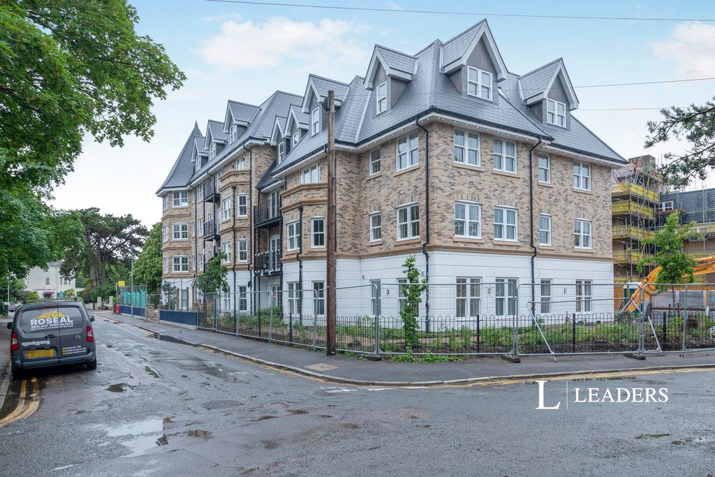 Property photo 1 of 15 Pbox-Img.Jpg