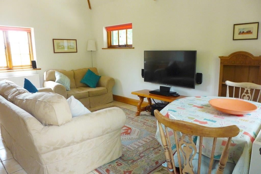 Property photo 2 of 18