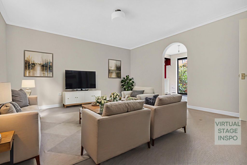 Property photo 3 of 26 Photo 8
